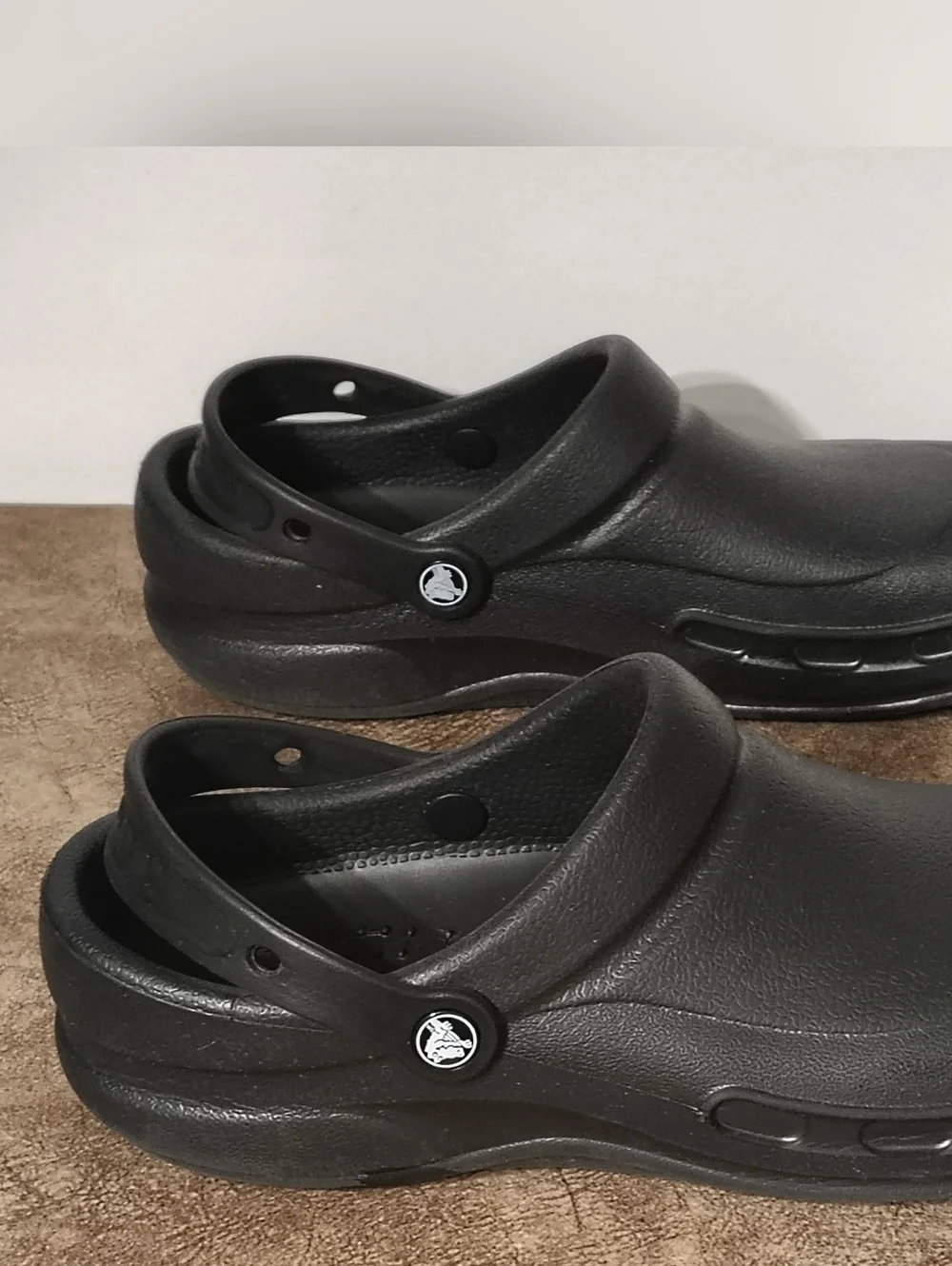 Black Crocs Unisex Mens Size 10 Women's Size 12